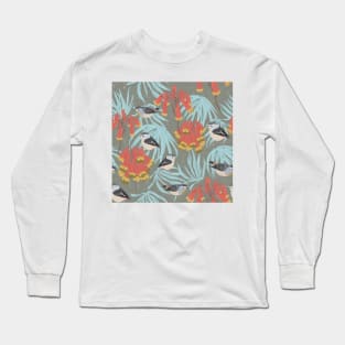 Small birds and trumpet flower Long Sleeve T-Shirt